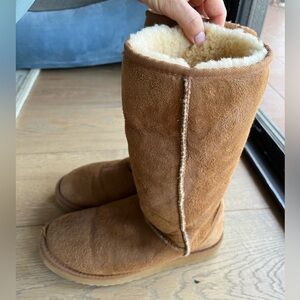 UGG Classic Tall Boots - Chestnut